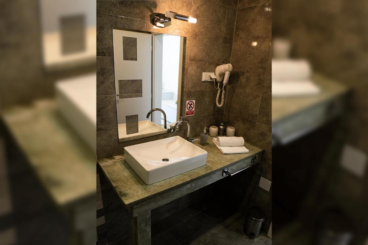 טראווניק Hotel Vezir Palace מראה חיצוני תמונה