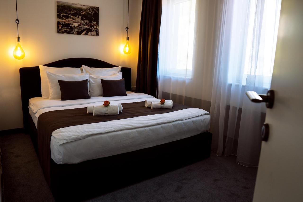 טראווניק Hotel Vezir Palace מראה חיצוני תמונה