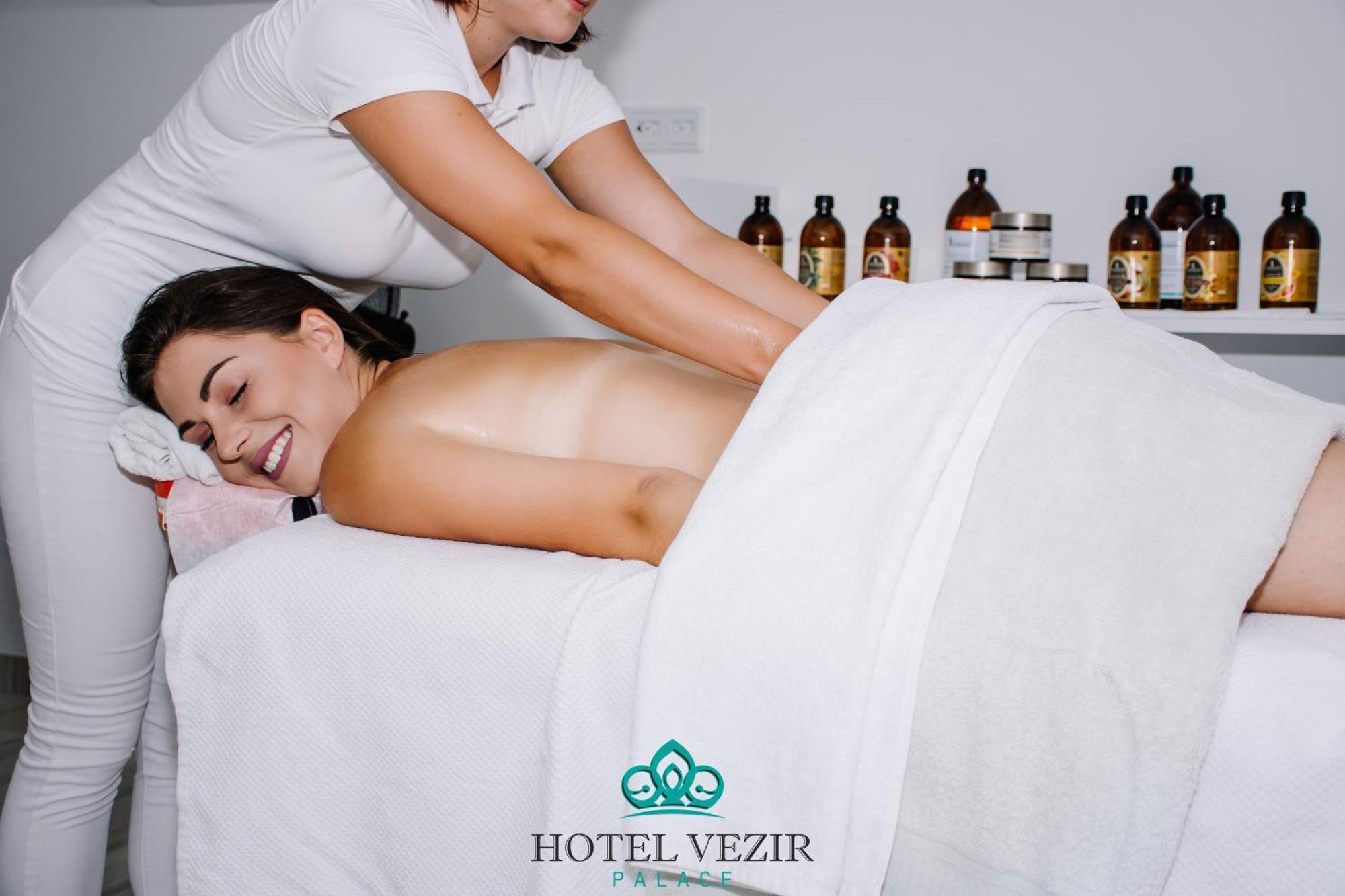 טראווניק Hotel Vezir Palace מראה חיצוני תמונה