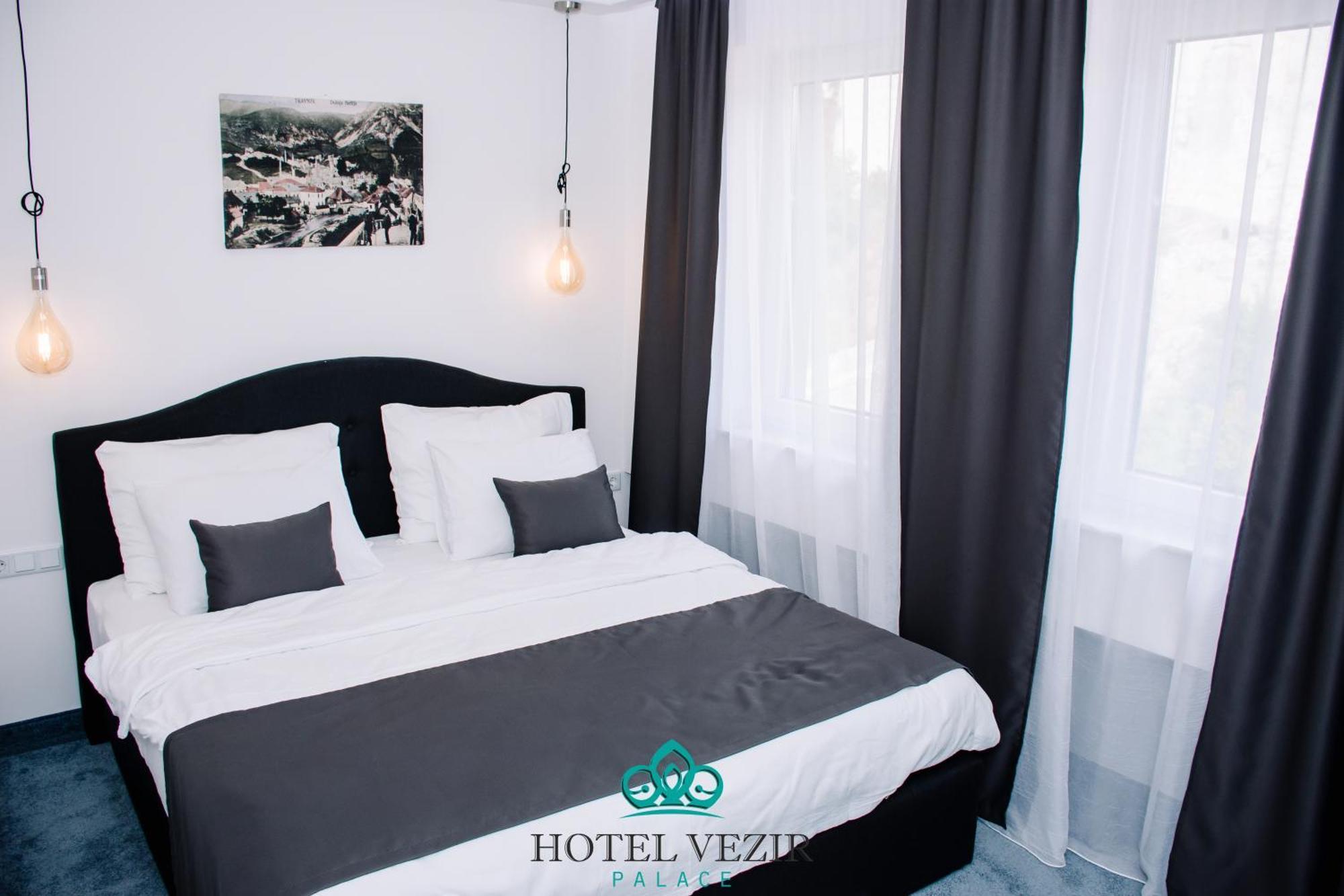 טראווניק Hotel Vezir Palace מראה חיצוני תמונה