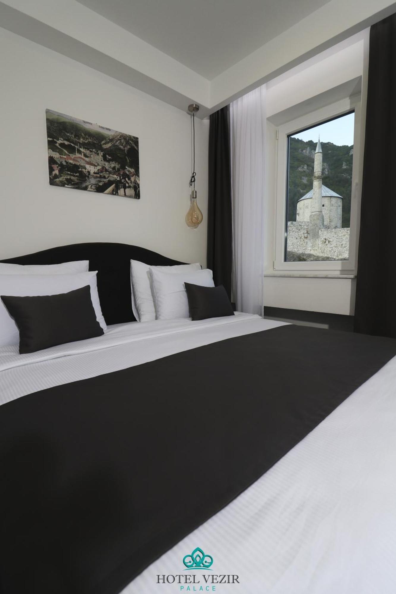 טראווניק Hotel Vezir Palace מראה חיצוני תמונה