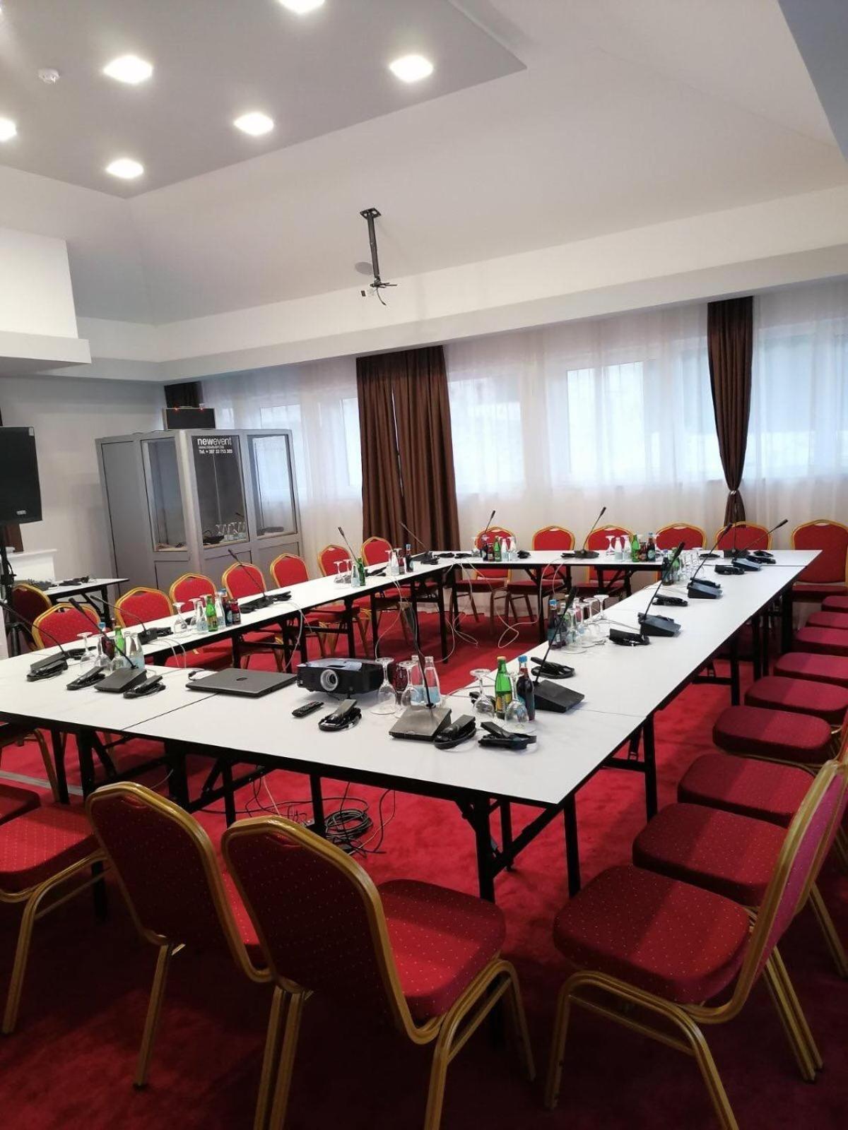 טראווניק Hotel Vezir Palace מראה חיצוני תמונה