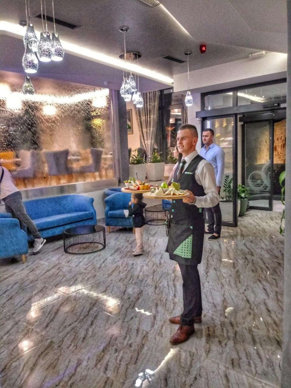 טראווניק Hotel Vezir Palace מראה חיצוני תמונה