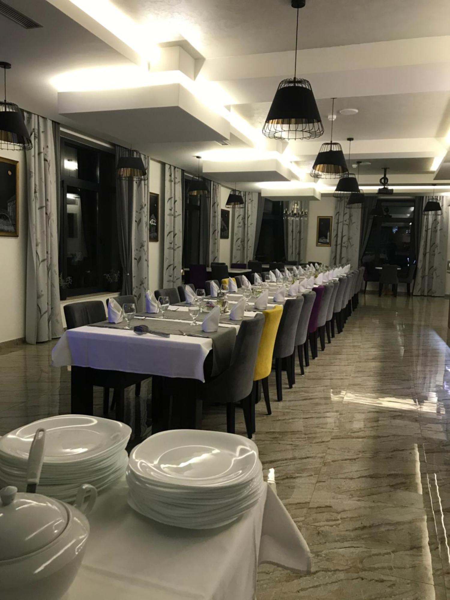 טראווניק Hotel Vezir Palace מראה חיצוני תמונה