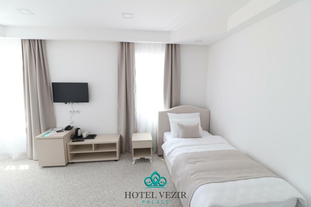 טראווניק Hotel Vezir Palace מראה חיצוני תמונה